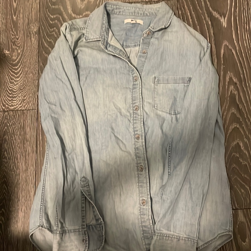 Uniqlo jean button up